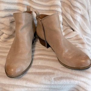 Lucky brand tan booties like new in box size 6.5